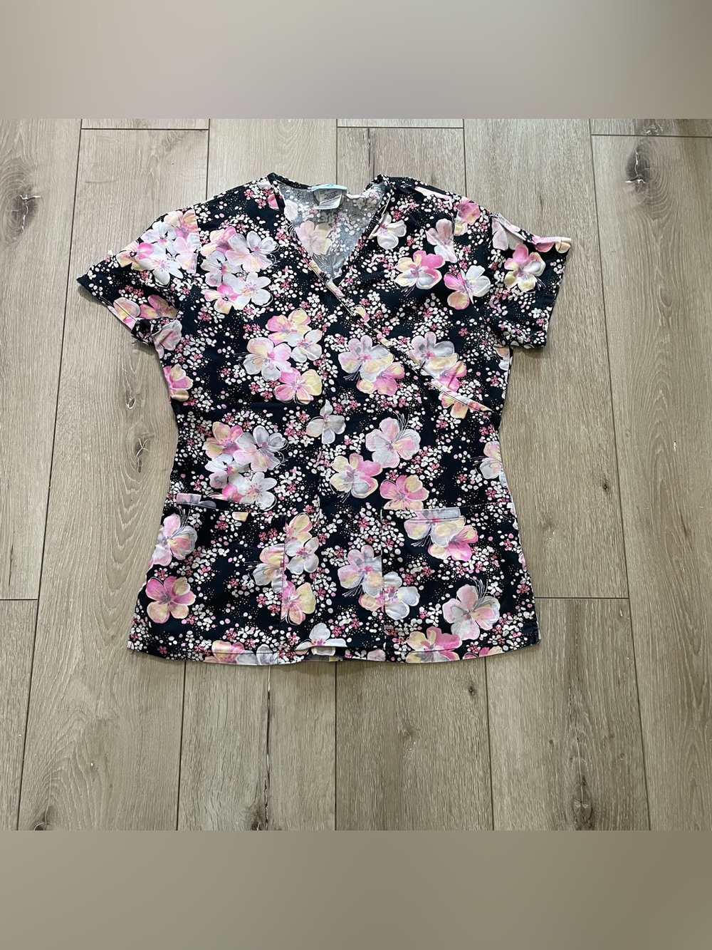 XS Floral Scrub Top | Black & Pink Blossom Print | Cottagecore Nurse Aesthetic